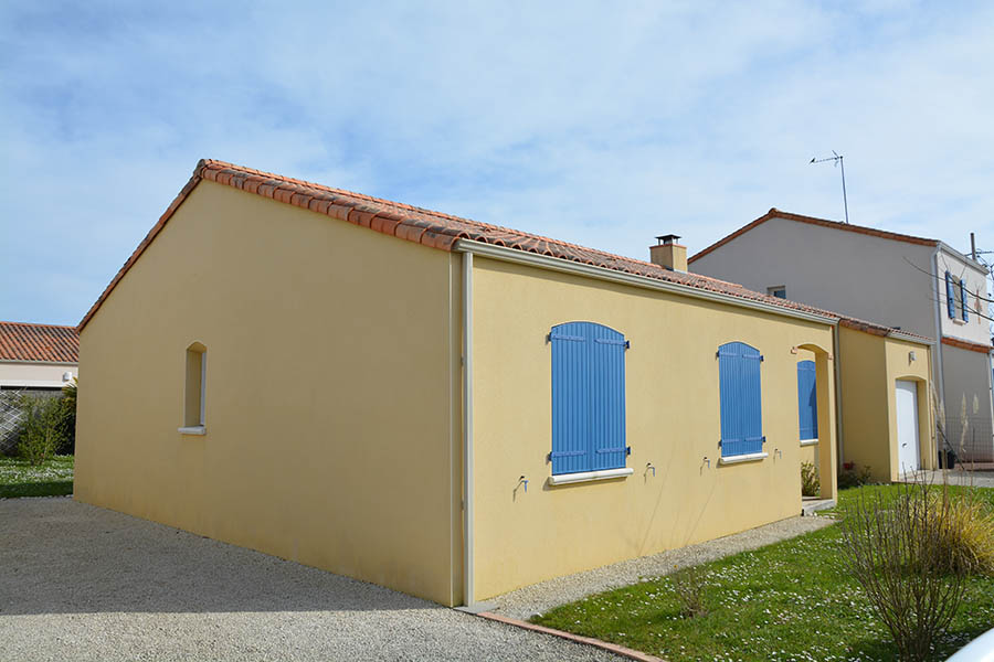 Quelles sont les différences entre un crépi et un enduit de façade pour  sublimer vos maisons ? - La Maison Des Travaux